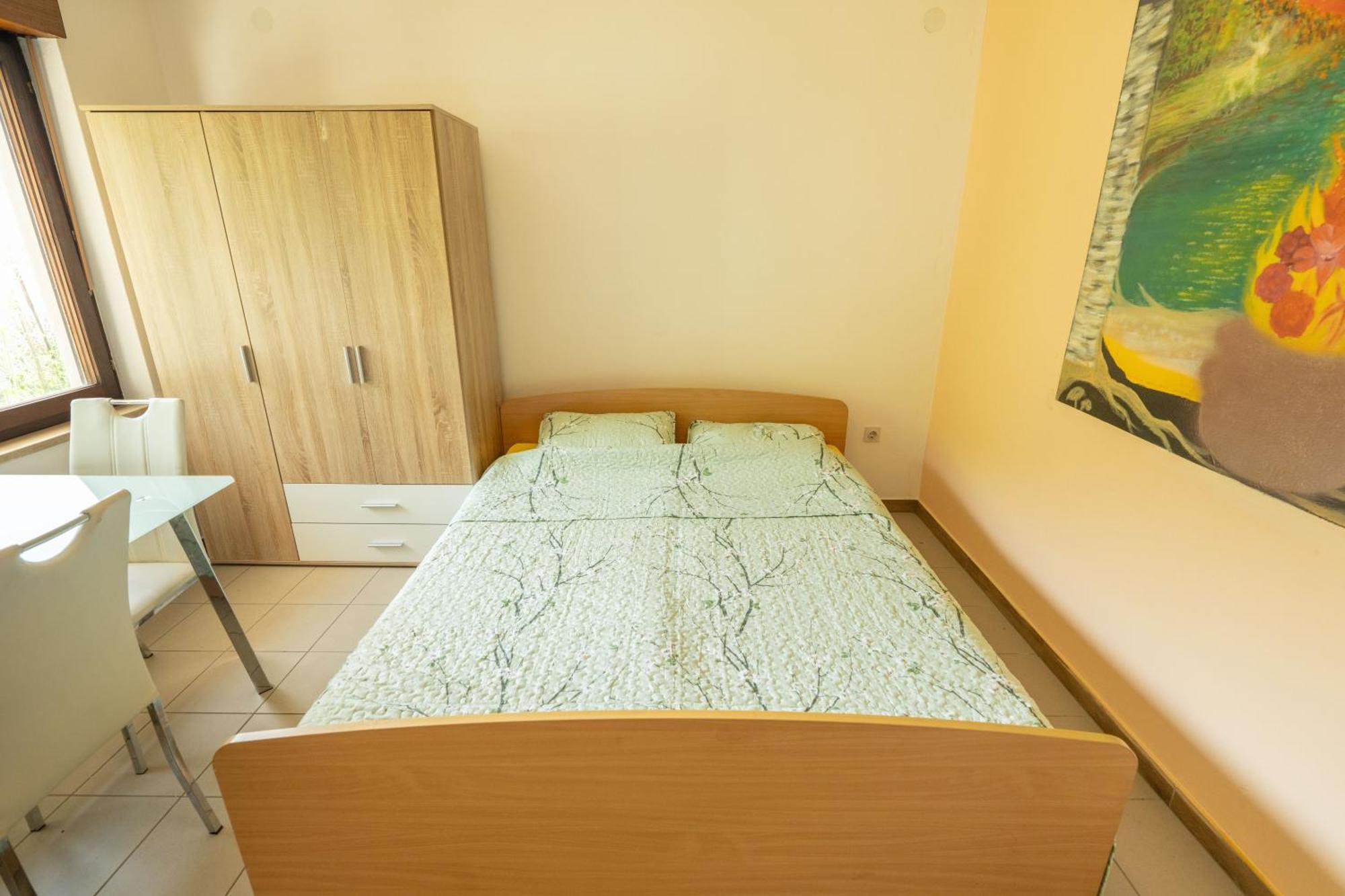 Apartmaji Loreta Apartment *