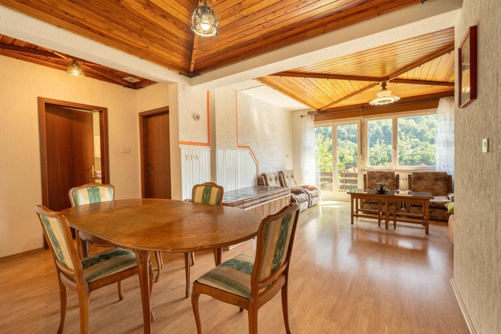 Apartmaji Loreta *
